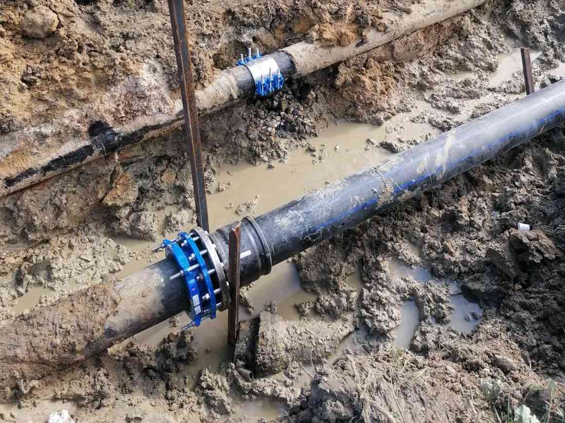 Immagine articolo: Menfi. Terminata la riparazione sulla condotta idrica. In corso le manovre per l'erogazione dell'acqua