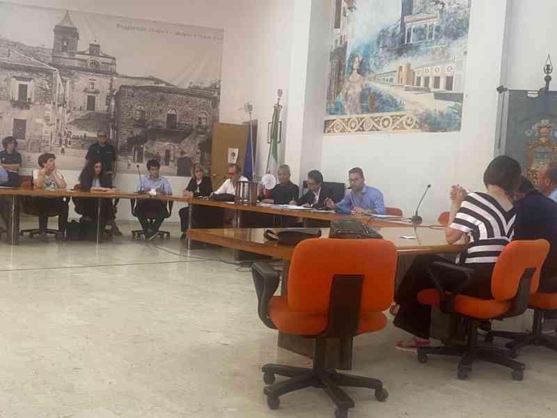 Immagine articolo: Poggiorale, Consiglio Comunale approva ordine del giorno contro il bullismo