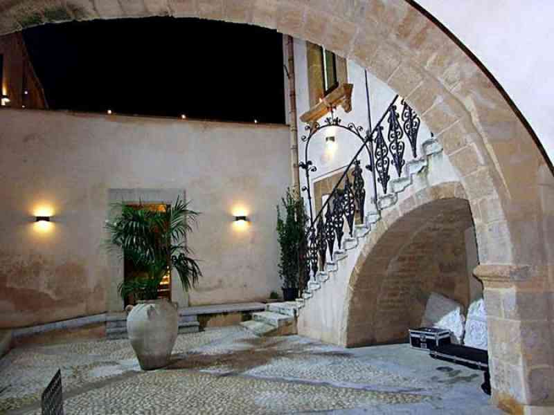 Immagine articolo: Santa Margherita, “Casa Panitteri“ “sbarca“ sul portale Airbnb e diventa b&b. Il ricavato andrà al Comune