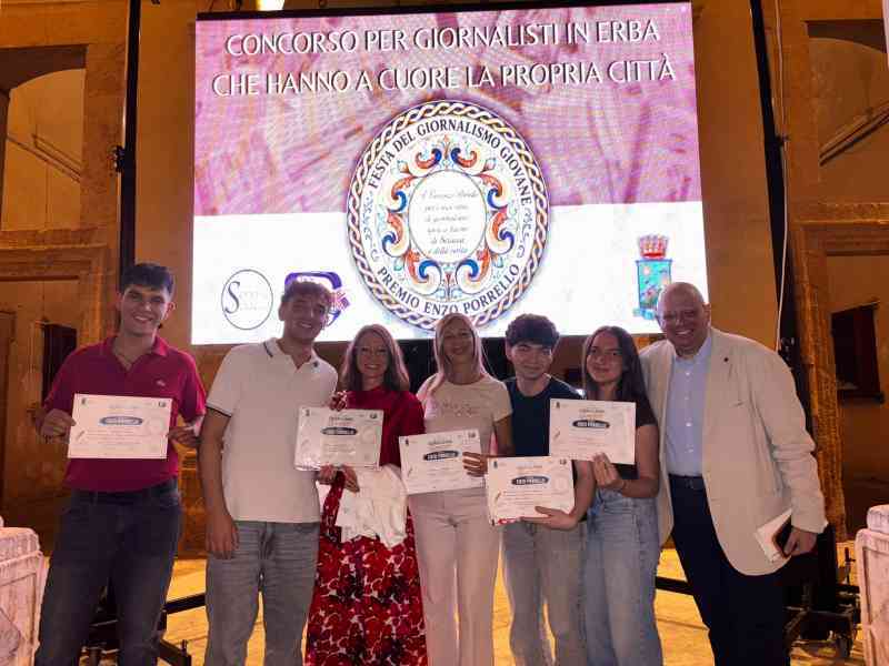 Immagine articolo: Premio giornalistico “Enzo Porrello“ a Sciacca, quattro menzioni d'onore per gli studenti del liceo classico “Fazello“