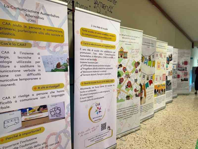 Immagine articolo: Menfi inaugura la mostra sulla CAA: la scuola diventa laboratorio di inclusione