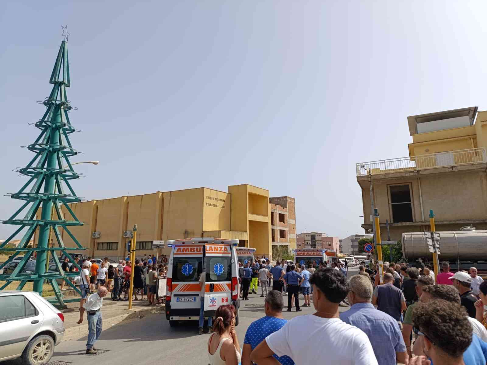 Immagine articolo: Menfi. Incidente tra moto e autobotte, due giovani coinvolte. Interviene l'elisoccorso