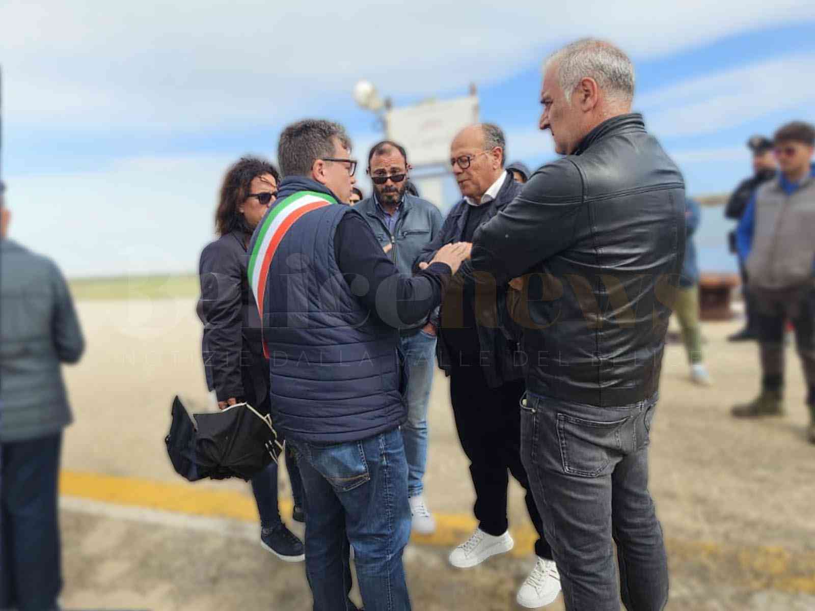 Immagine articolo: Porto Palo di Menfi. Concluso il sopralluogo dei tecnici regionali per la rimozione della posidonia